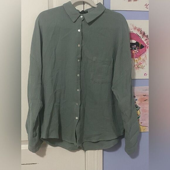 WHITE FOX
Long Sleeve Button-Up Top - Picture 1 of 8